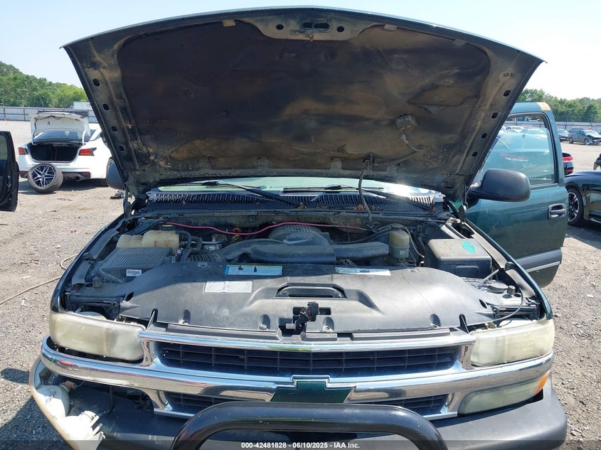 2001 Chevrolet Tahoe Ls VIN: 1GNEK13T01R150190 Lot: 43819268