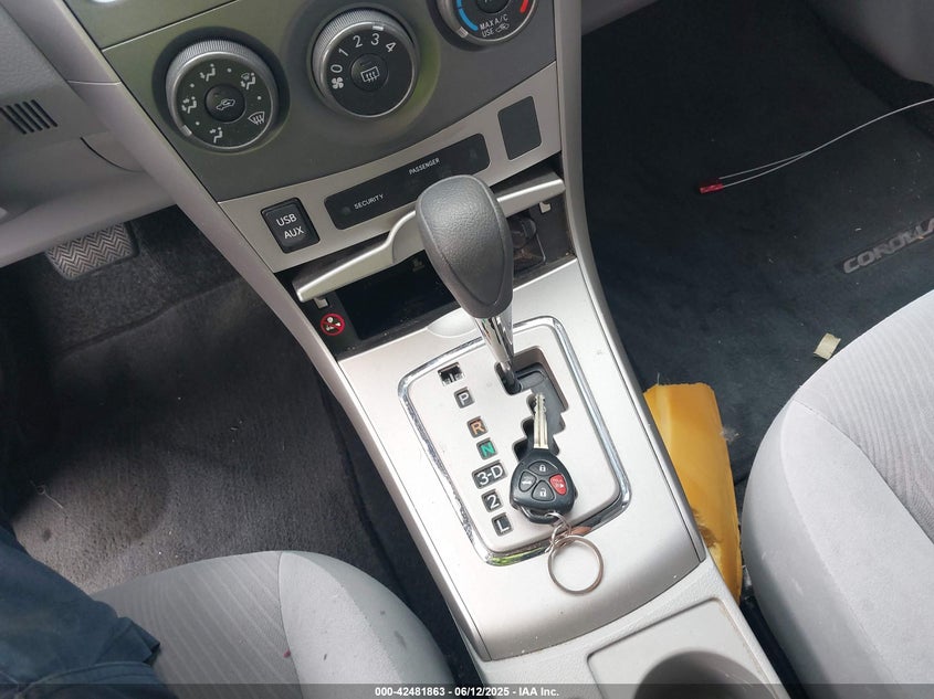 2013 TOYOTA COROLLA LE - JTDBU4EE7DJ121956