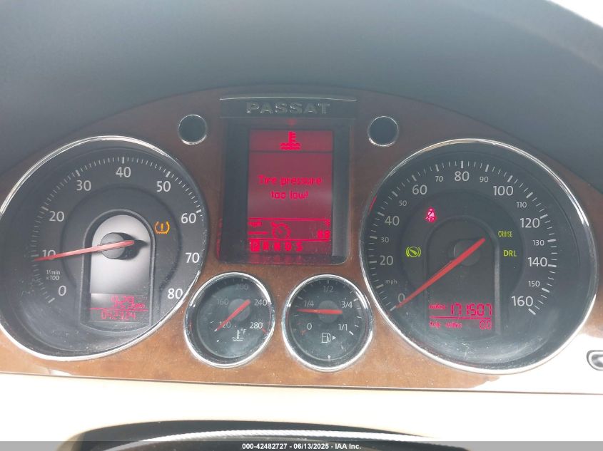 2007 Volkswagen Passat 2.0T VIN: WVWEK73C47P104958 Lot: 42482727