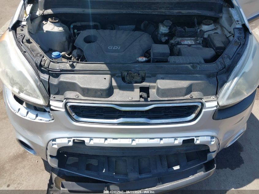 2012 Kia Soul VIN: KNDJT2A55C7404327 Lot: 42482943