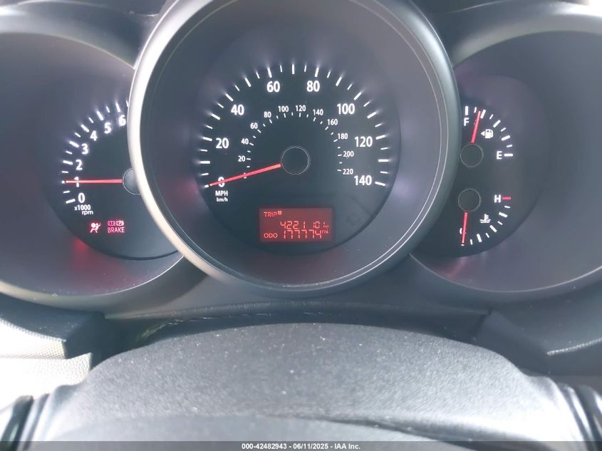 2012 Kia Soul VIN: KNDJT2A55C7404327 Lot: 42482943