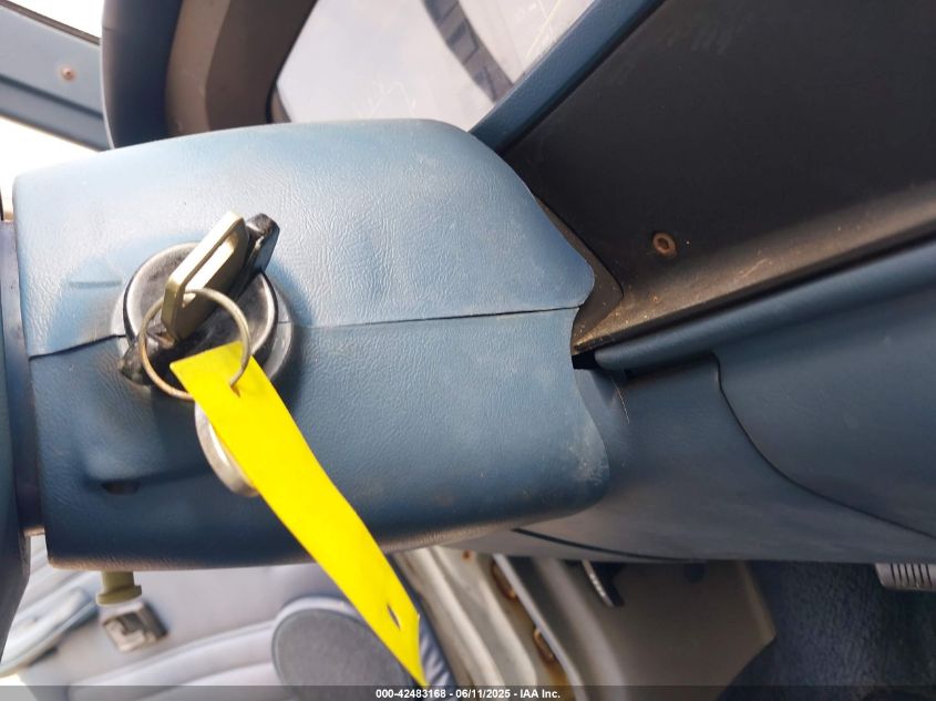 1985 Ford Escort L VIN: 1FABP0941FW219880 Lot: 42483168