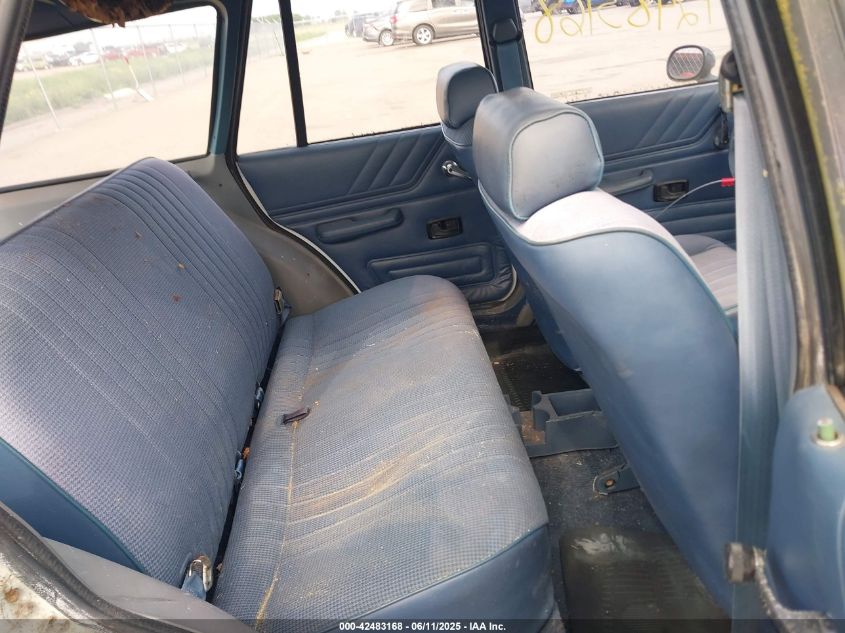 1985 Ford Escort L VIN: 1FABP0941FW219880 Lot: 42483168