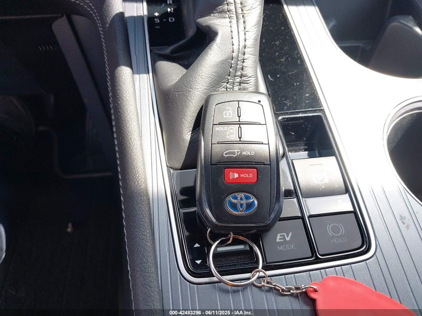 2023 TOYOTA SIENNA 25TH ANNIVERSARY EDITION - 5TDCSKFCXPS074361