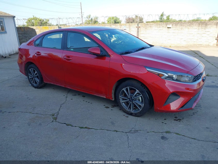 2024 KIA FORTE LXS