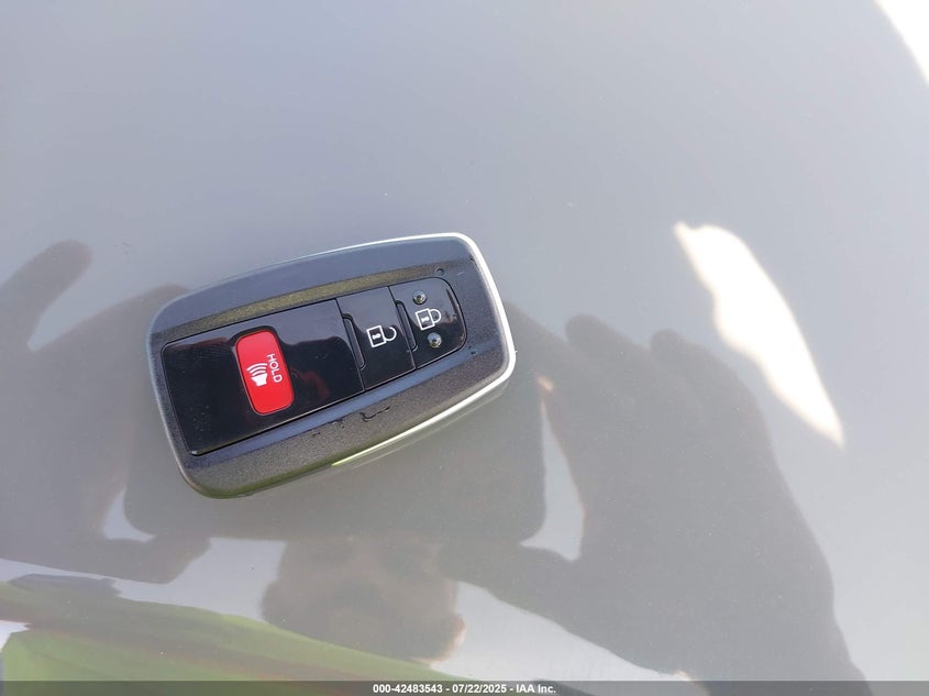 2021 Toyota Prius Xle Awd-E VIN: JTDL9MFU8M3022756 Lot: 42483543