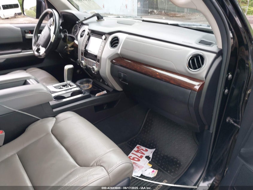 2015 TOYOTA TUNDRA LIMITED 5.7L V8 - 5TFBY5F17FX466104