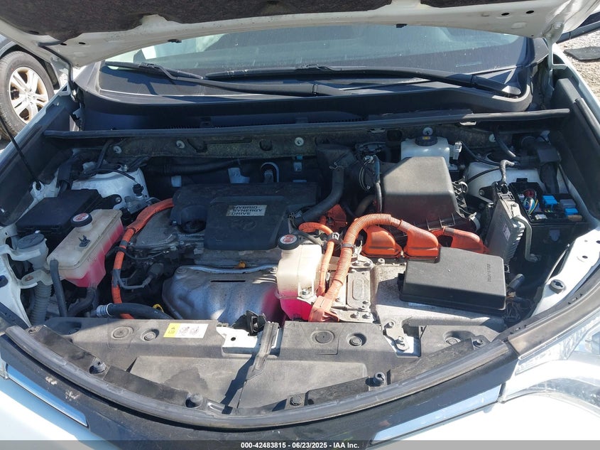 2018 TOYOTA RAV4 HYBRID XLE - JTMRJREV8JD155841