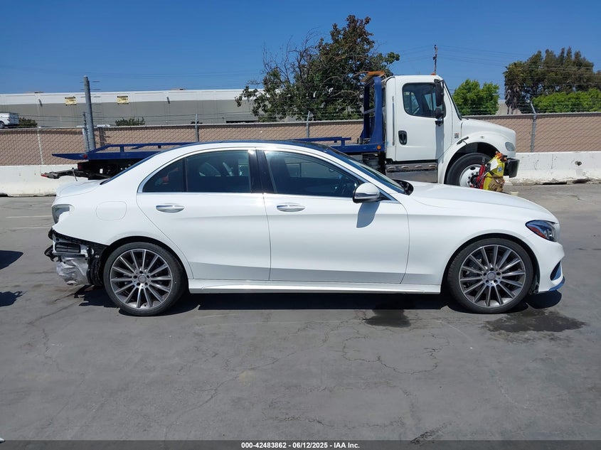 2016 MERCEDES-BENZ C 300 4MATIC/LUXURY 4MATIC/SPORT 4MATIC - 55SWF4KB6GU153880