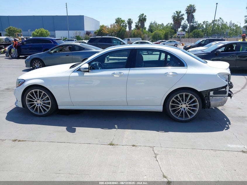 2016 MERCEDES-BENZ C 300 4MATIC/LUXURY 4MATIC/SPORT 4MATIC - 55SWF4KB6GU153880