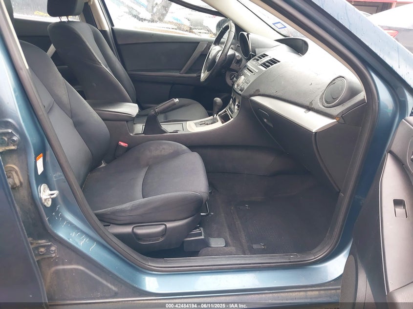 2010 MAZDA MAZDA3 VIN: JM1BL1S50A1152595