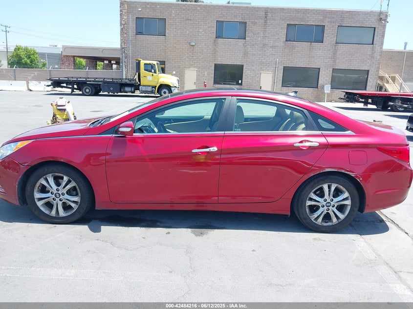 2013 HYUNDAI SONATA VIN: 5NPEC4AC2DH675726