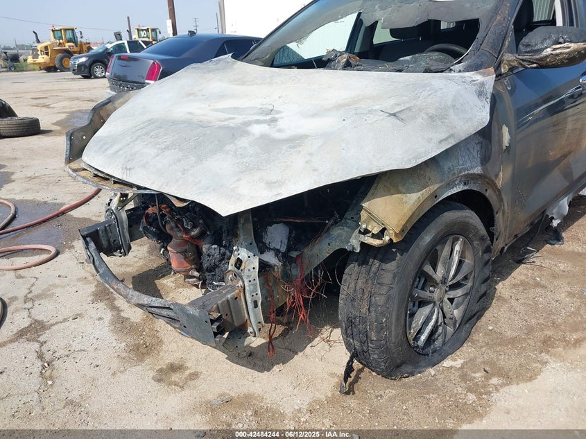 2016 KIA SORENTO VIN: 5XYPG4A54GG016749