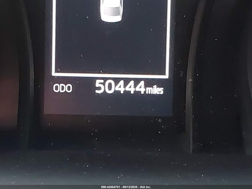 2018 TOYOTA CAMRY LE - 4T1B11HK6JU641600