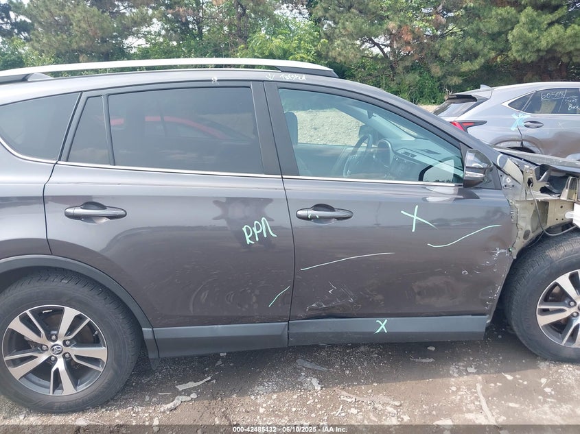 2017 TOYOTA RAV4 XLE - 2T3RFREV3HW672141