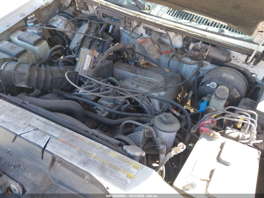 1998 Ford Explorer Xlt/Eddie Bauer/Limited VIN: 1FMZU35P0WZC17681 Lot: 42485520