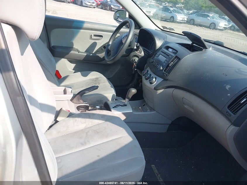 2009 HYUNDAI ELANTRA VIN: KMHDU46D19U669418