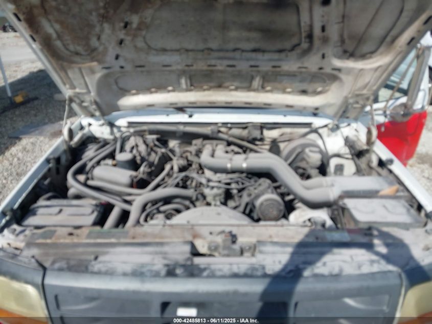 1997 Ford F-350 Chassis Xl VIN: 1FDKF37G3VEB24281 Lot: 42485813