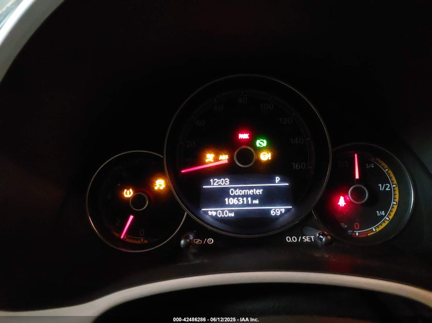 2016 VOLKSWAGEN BEETLE 1.8T DUNE - 3VWS17AT0GM621749