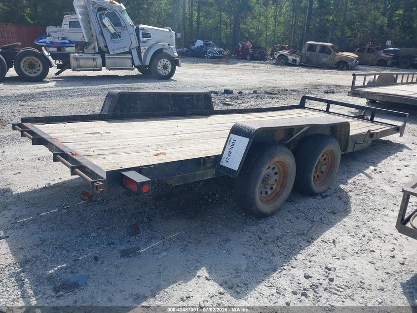 Vin: 4z1hd1826es009684, lot: 42979687, gator made unknown 20144
