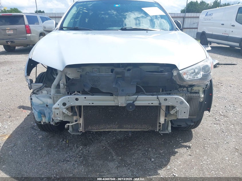 2018 MITSUBISHI OUTLANDER SPORT 2.0 ES - JA4AP3AU4JZ000724