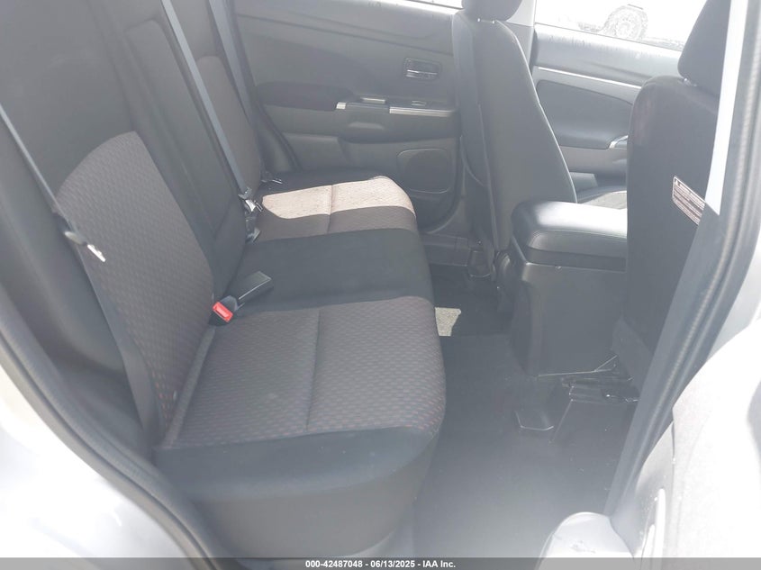 2018 MITSUBISHI OUTLANDER SPORT 2.0 ES - JA4AP3AU4JZ000724