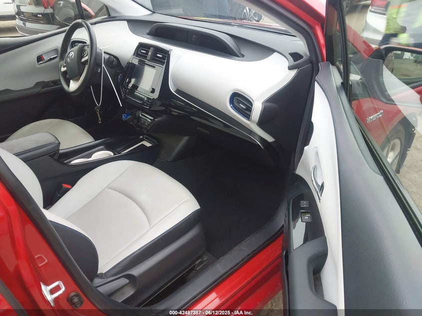 2017 TOYOTA PRIUS VIN: JTDKARFU4H3538215