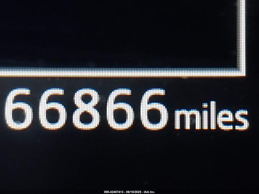 2018 TOYOTA RAV4 LE - 2T3BFREV8JW850391