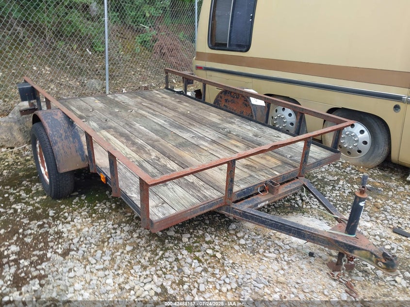 2005 HUGHES TRAILER auction photo 1