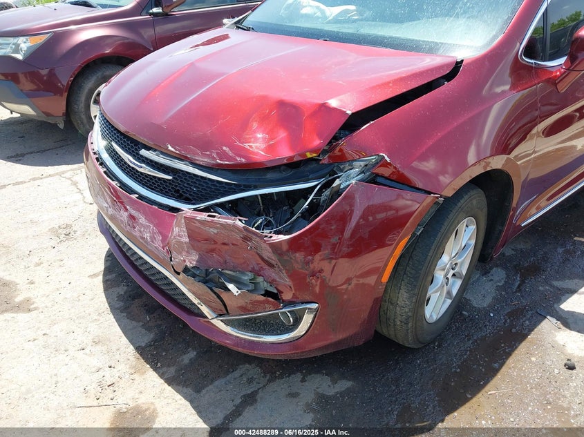 2020 Chrysler Pacifica Touring L VIN: 2C4RC1BG7LR130253 Lot: 42488289