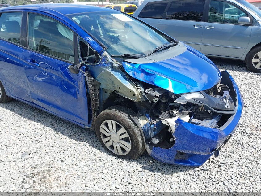 2015 HONDA FIT LX - 3HGGK5H57FM779197