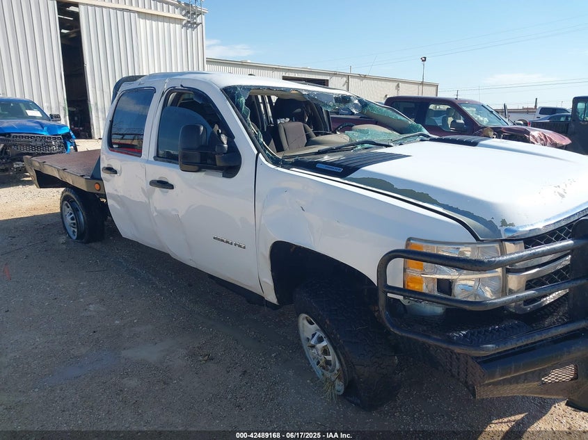 2014 CHEVROLET SILVERADO 2500HD VIN: 1GC1CVC83EF141157