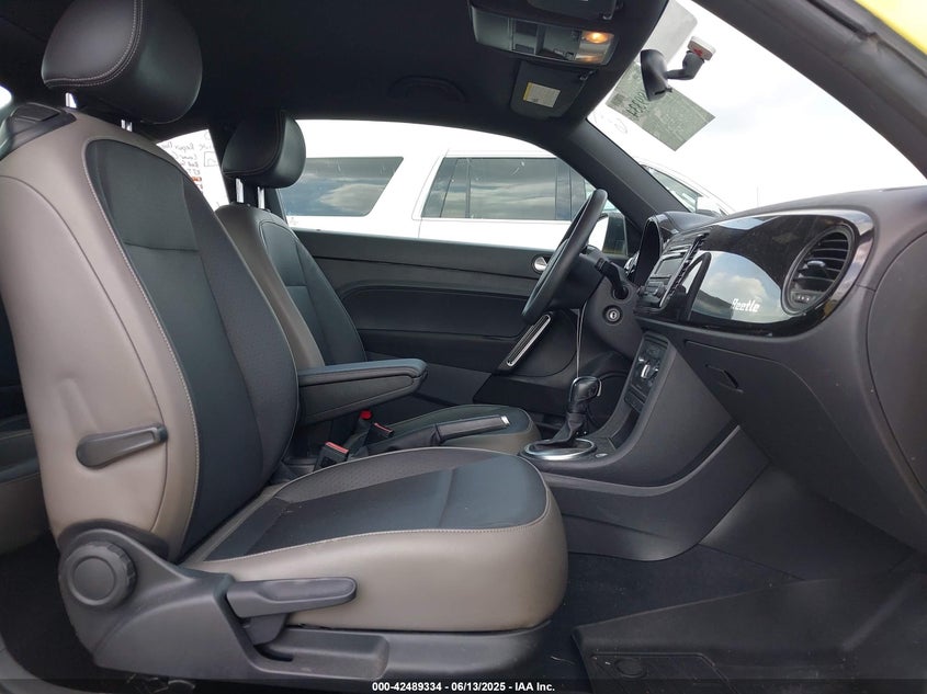 2015 VOLKSWAGEN BEETLE 1.8T FLEET EDITION - 3VWF17AT6FM643352