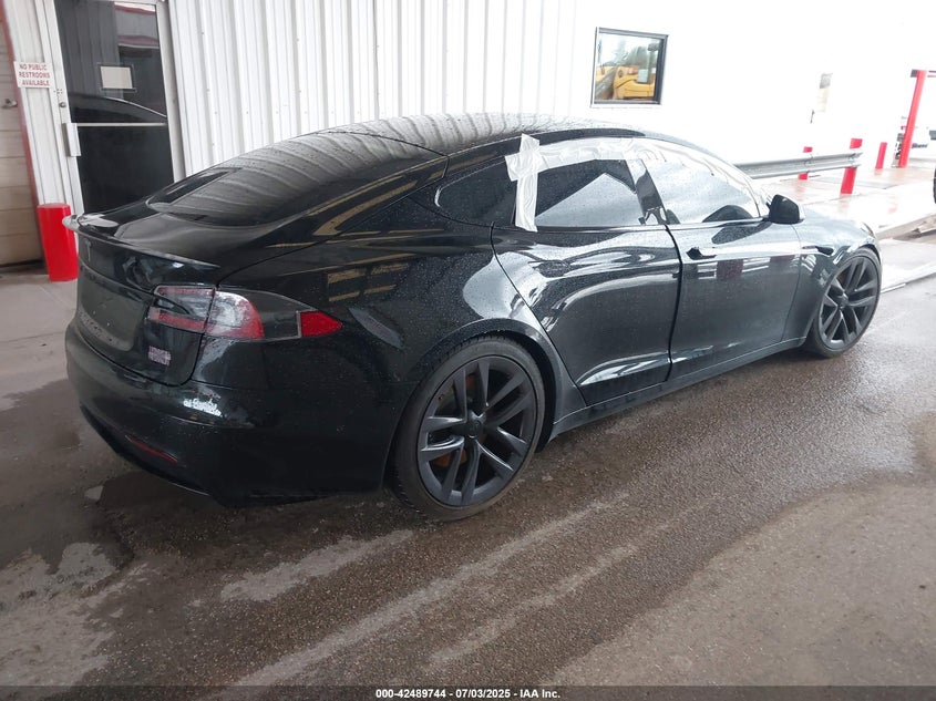 Vin: 5yjsa1e66mf437324, lot: 42982430, tesla model s plaid tri motor all-wheel drive 20214