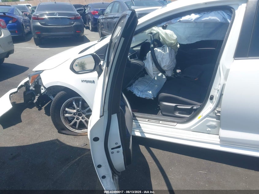 2021 TOYOTA COROLLA HYBRID LE - JTDEAMDE2MJ031122