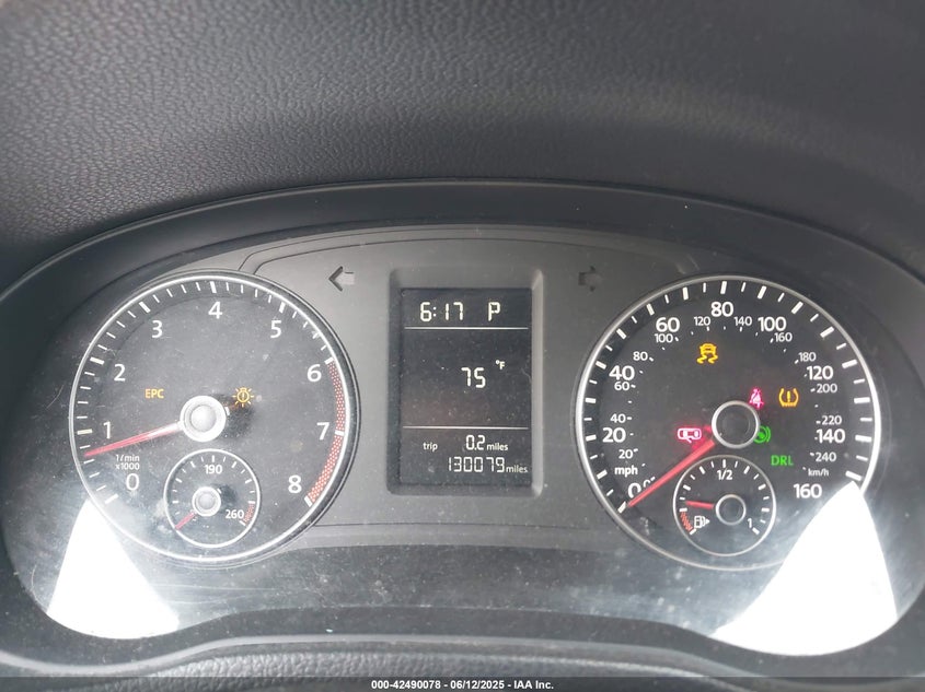 2015 VOLKSWAGEN PASSAT VIN: 1VWAT7A34FC119333