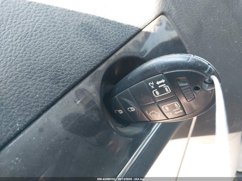 2014 CHRYSLER TOWN & COUNTRY TOURING - 2C4RC1BG6ER324713