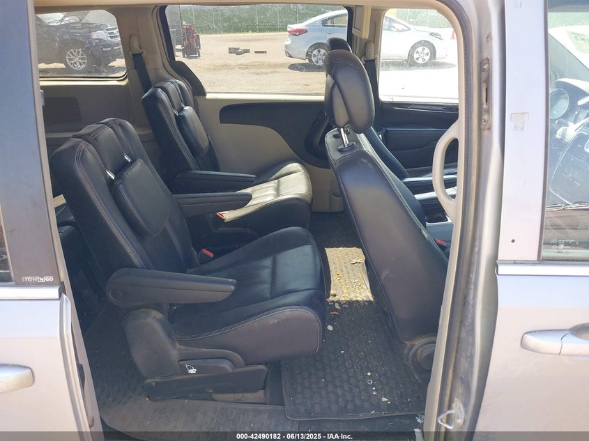 2014 CHRYSLER TOWN & COUNTRY TOURING - 2C4RC1BG6ER324713