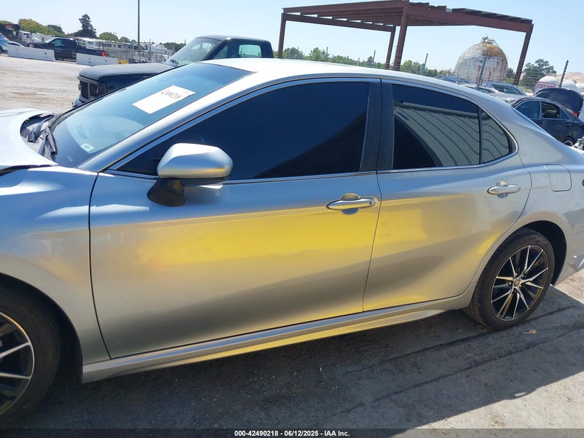 2020 TOYOTA CAMRY VIN: 4T1G11AK6LU932813