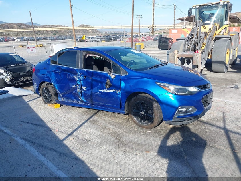 2017 CHEVROLET CRUZE LT AUTO - 1G1BE5SM7H7133888
