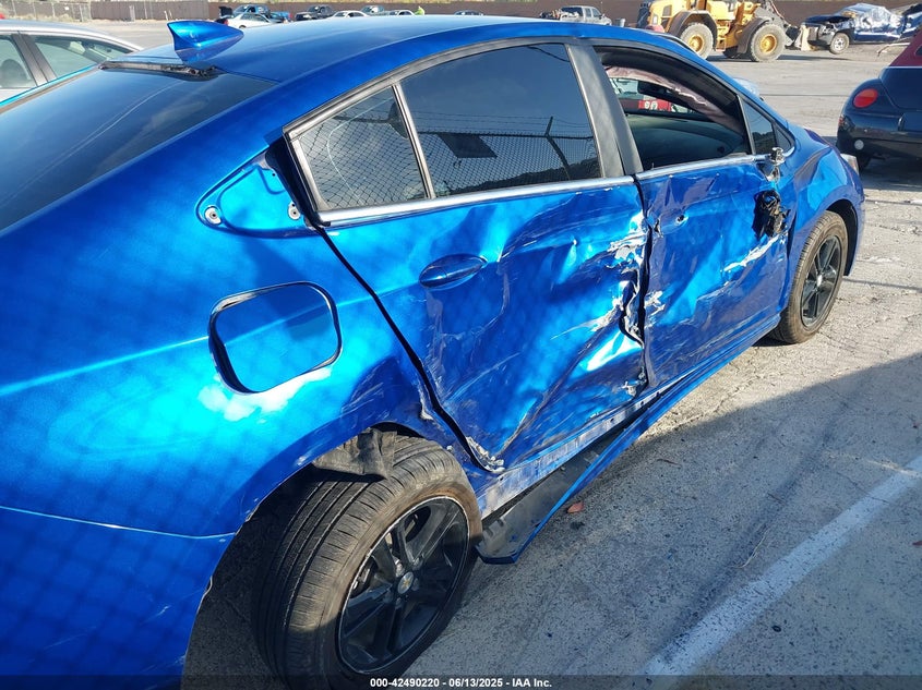 2017 CHEVROLET CRUZE LT AUTO - 1G1BE5SM7H7133888