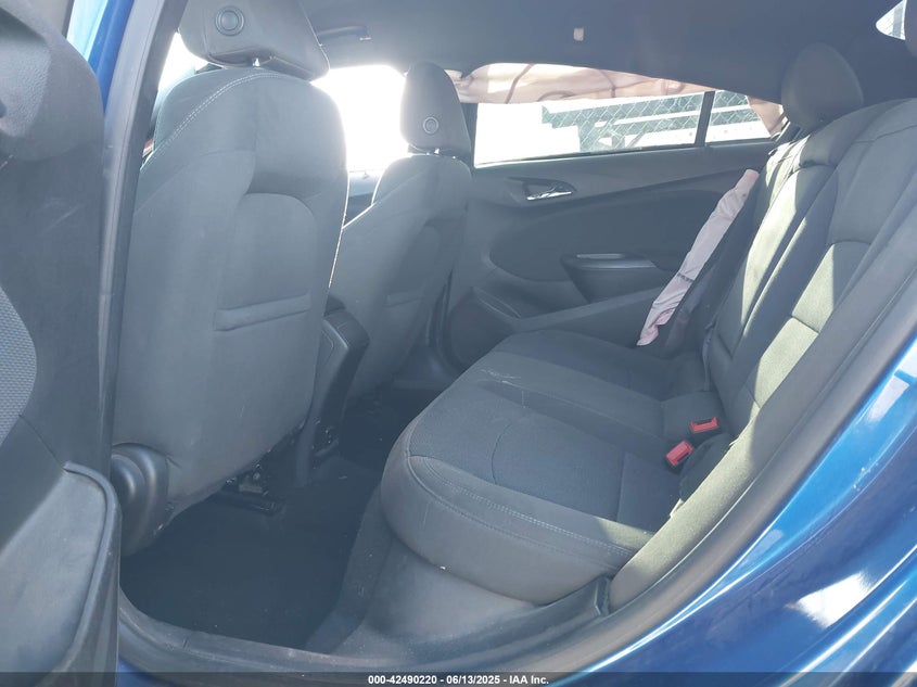 2017 CHEVROLET CRUZE LT AUTO - 1G1BE5SM7H7133888