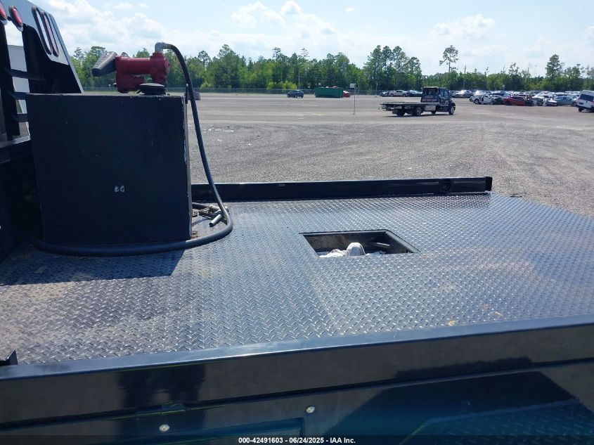 2024 Ford F-350 Chassis - 1FD8W3HT5REC07710