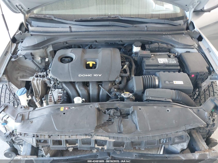 2017 HYUNDAI ELANTRA LIMITED - 5NPD84LF7HH065122