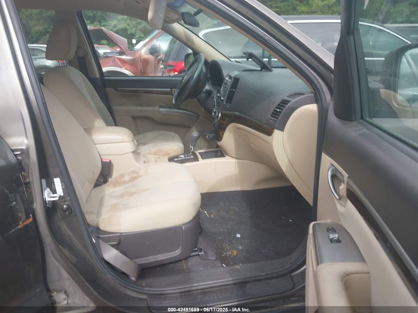 2012 HYUNDAI SANTA FE VIN: 5XYZG3AB2CG125181