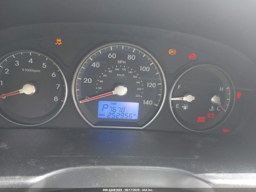 2012 HYUNDAI SANTA FE VIN: 5XYZG3AB2CG125181