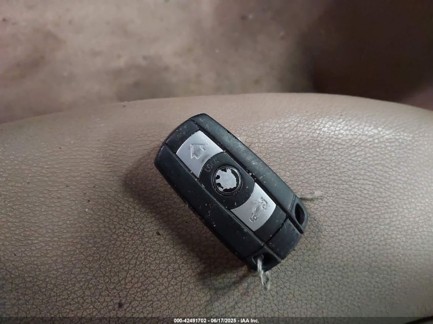 2007 BMW 328Xi Xi VIN: WBAVC93587K033557 Lot: 42491702