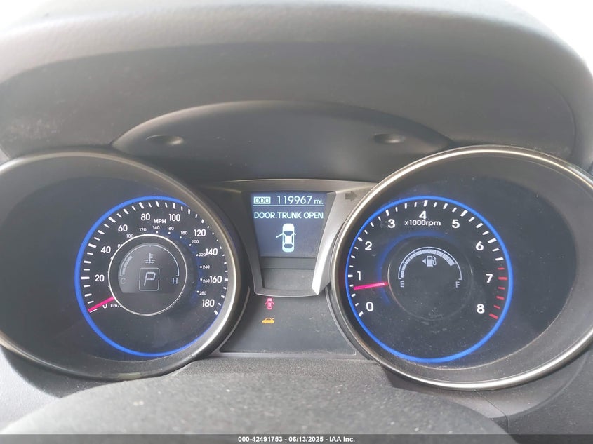 2015 HYUNDAI GENESIS 3.8 BASE - KMHHU6KJ0FU124671