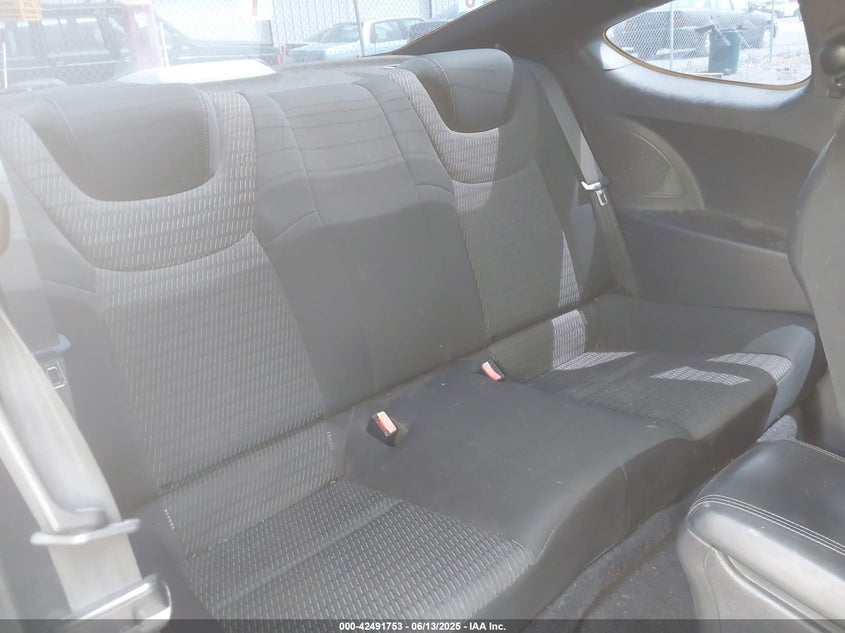 2015 HYUNDAI GENESIS 3.8 BASE - KMHHU6KJ0FU124671