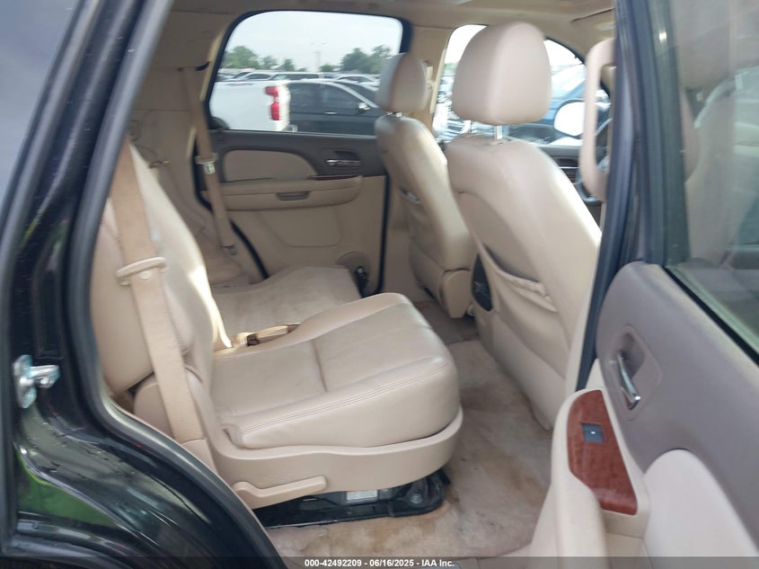 2008 GMC Yukon Hybrid VIN: 1GKFC13528R203403 Lot: 42492209